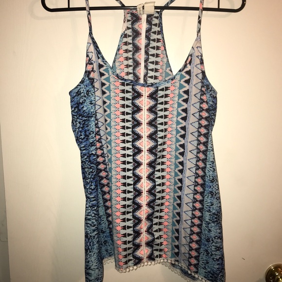 Patterned Racerback Tank Top - Picture 2 of 3